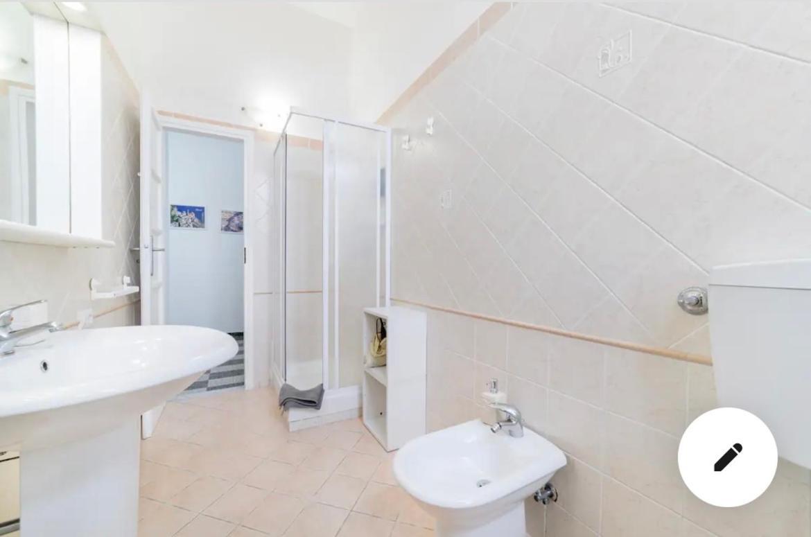 Casa Vacanze Sunshine Salerno Exterior foto