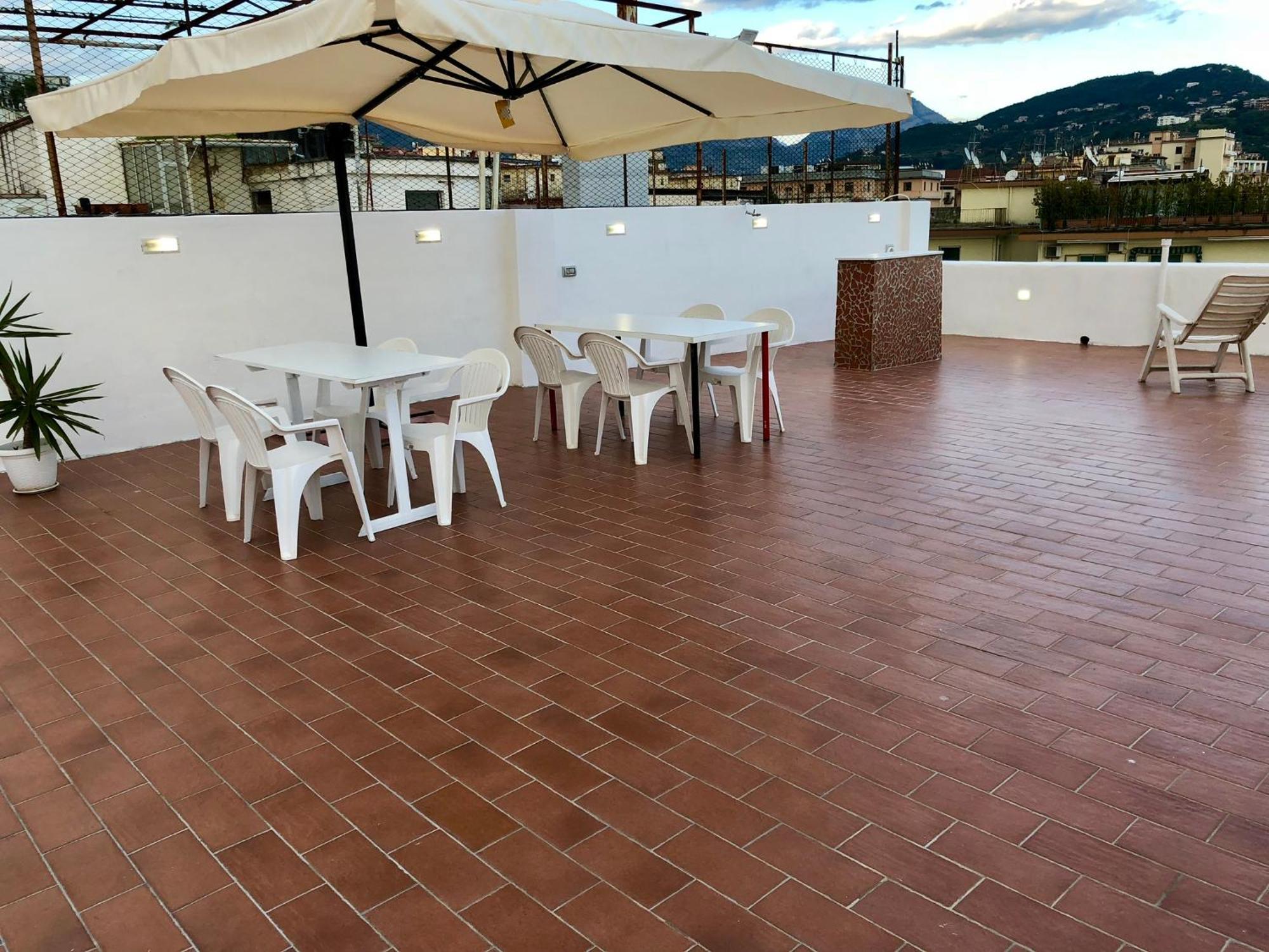 Casa Vacanze Sunshine Salerno Exterior foto